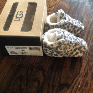 Brand New UGG infant cheetah print boots